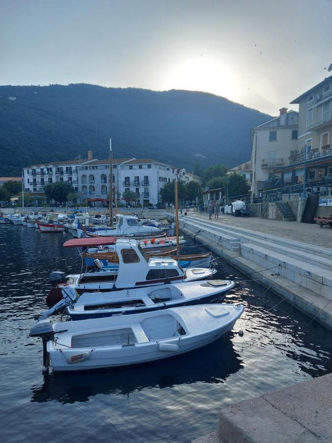 Modern And Cosy Apartment Ivana With A Beautiful Seaview Moscenicka Draga Luaran gambar
